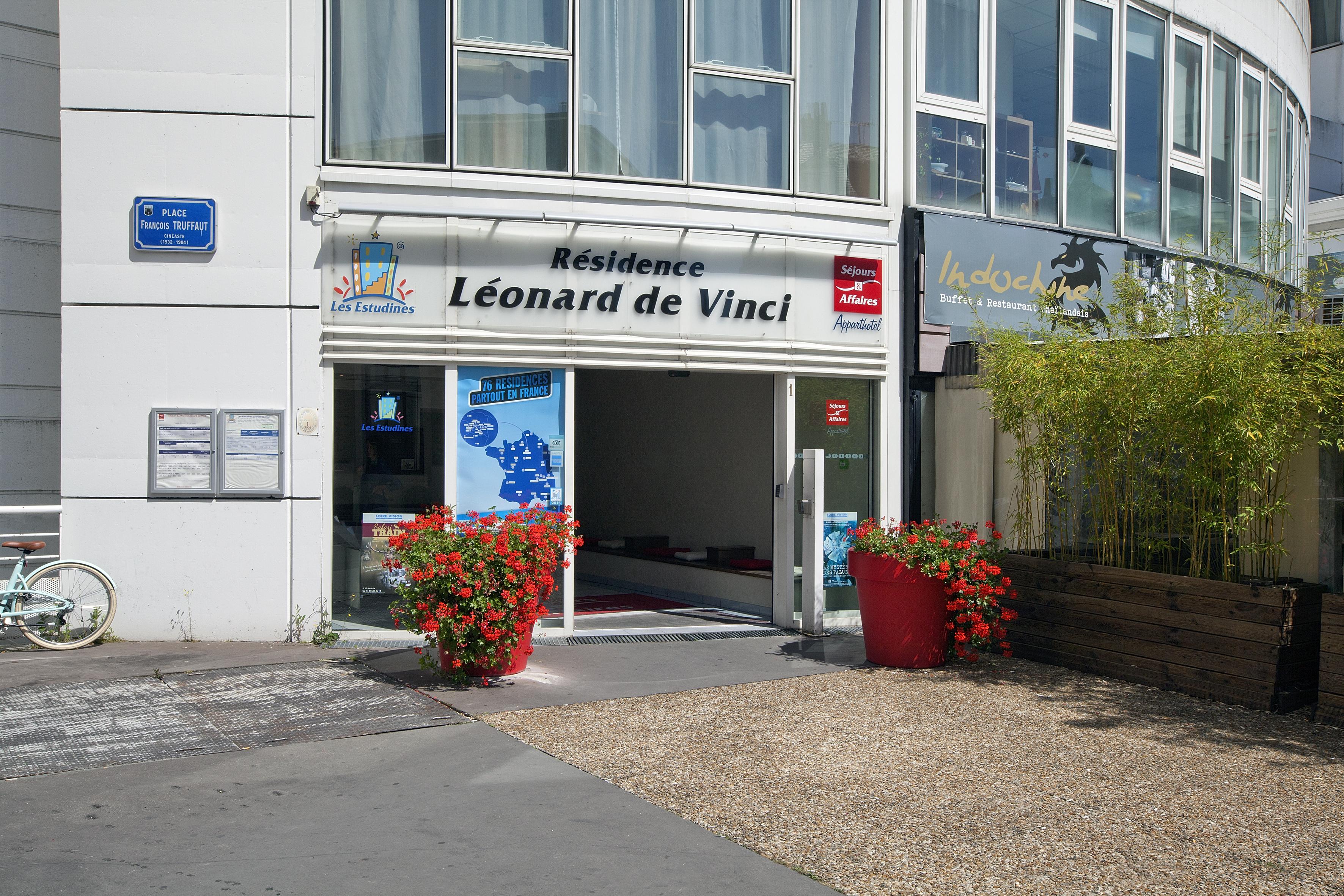 Апарт отель Sejours & Affaires Tours Leonard De Vinci Экстерьер фото
